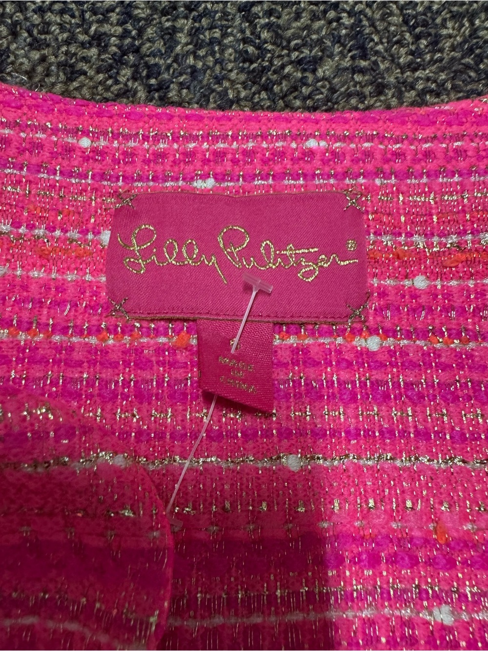 New WITHOUT TAGS Lilly Pulitzer Wonda Pink Metallic Boucle
Cropped Scalloped - Picture 7 of 9